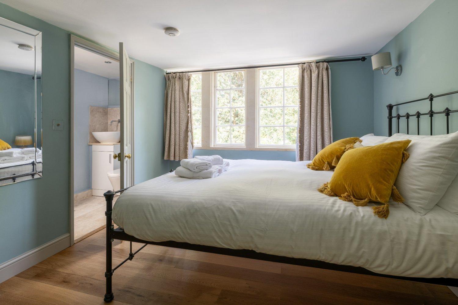 The Old School Rooms Beautiful Georgian Apartment, Sleeps 12 With Wifi And Parking, Near Bath Box  Exterior foto